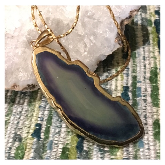 Large Natural Stone Electroplated Pendant Necklace - Picture 1 of 7